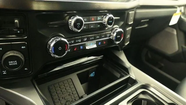 New 2026 Avalanche Ford F-250® Lariat® image 18