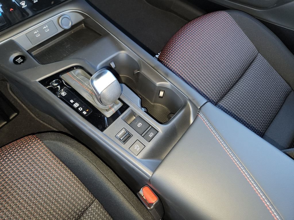 New 2026 Atlantic Gray Metallic Nissan SR image 17