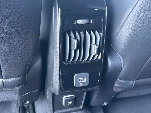 Used 2024 White Jeep Limited image 19