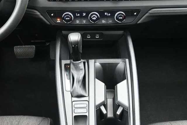 2025 Honda Accord SE - Photo 23