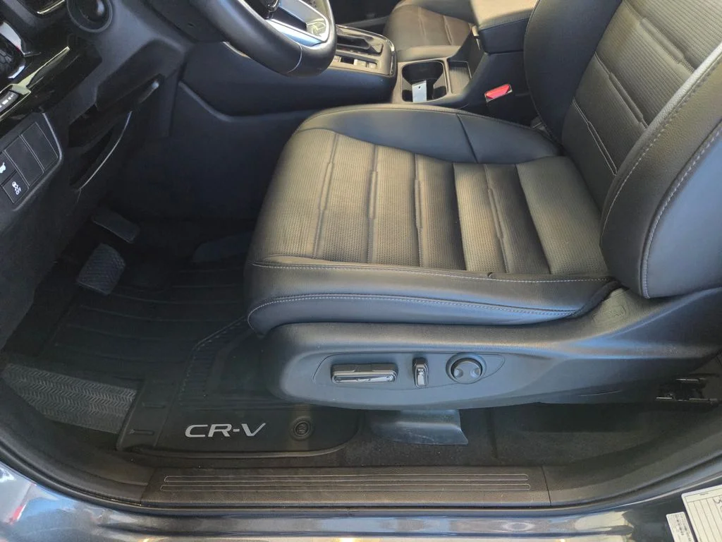 Certified Used 2025  Honda EX-L image 14