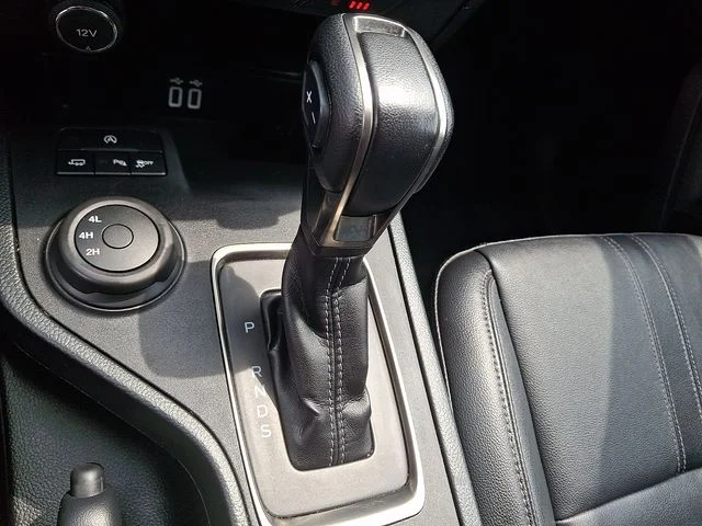 Used 2021 Black Ford Lariat image 16