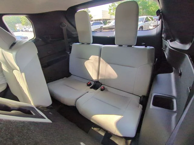 Used 2025 White Mitsubishi SEL image 33