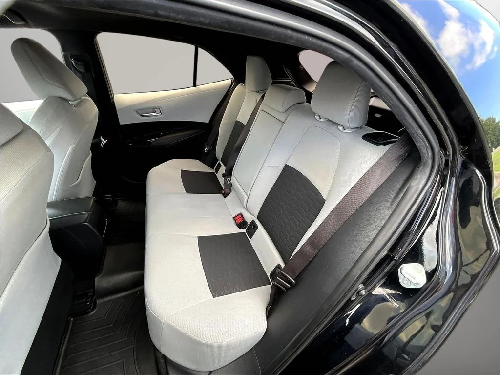 Used 2019 Midnight Black Metallic Toyota SE image 23