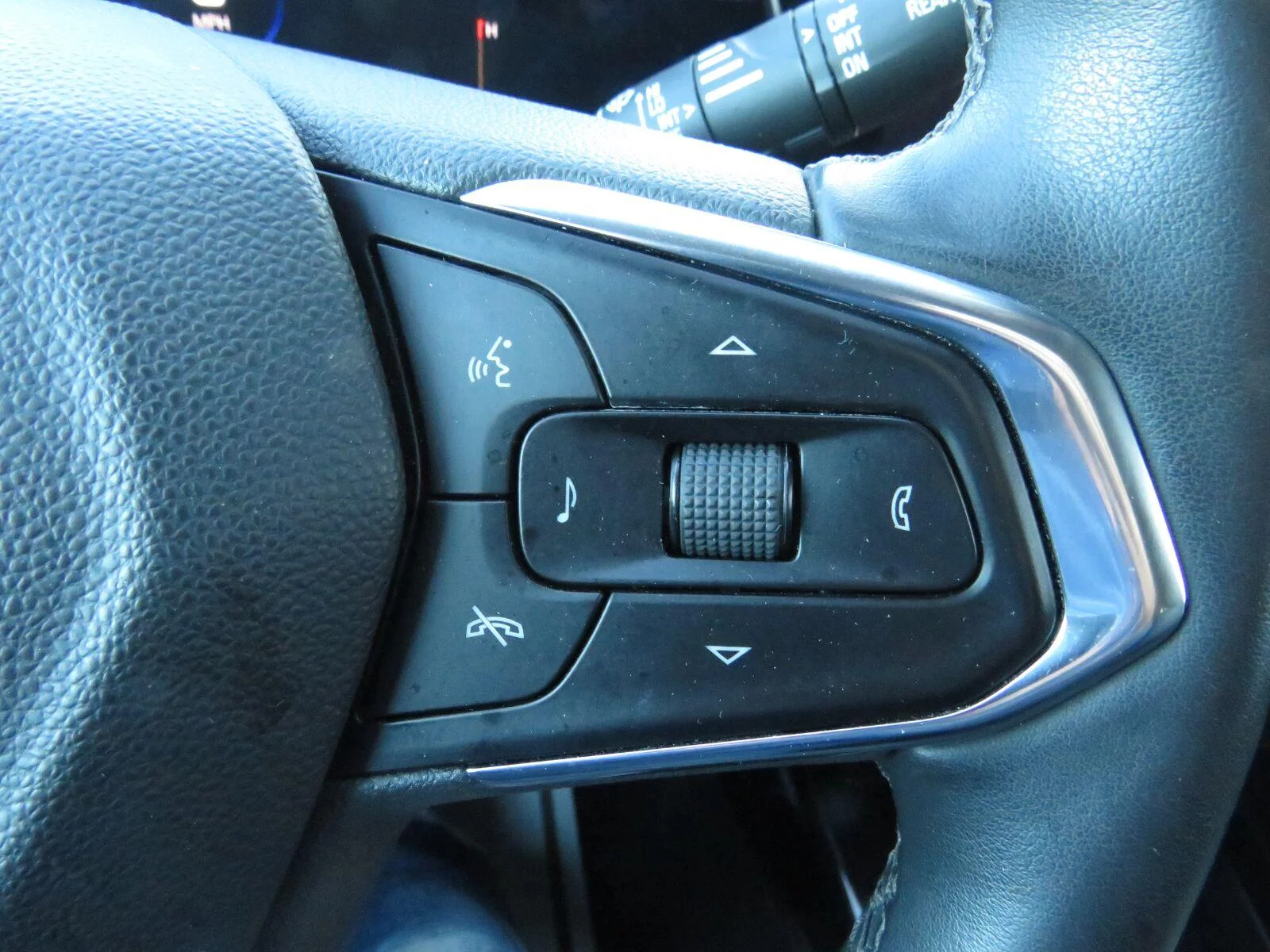 Used 2024 Mosaic Black Metallic Chevrolet LT image 34