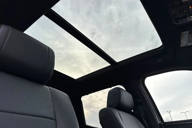2026 Toyota Tundra Platinum - Photo 18