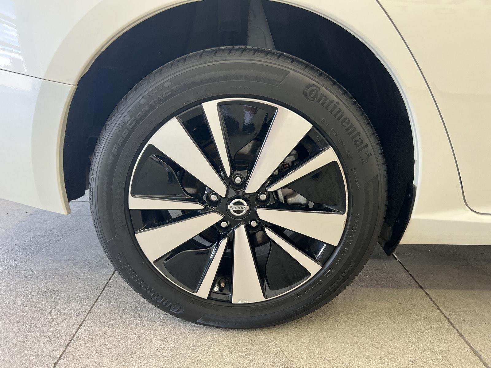 2022 Nissan Altima SV - Photo 9