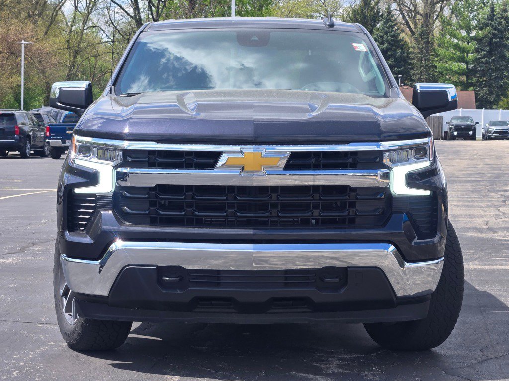 2024 Chevrolet Silverado 1500 LT - Photo 4