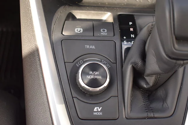 Used 2025 Silver Toyota LE image 29