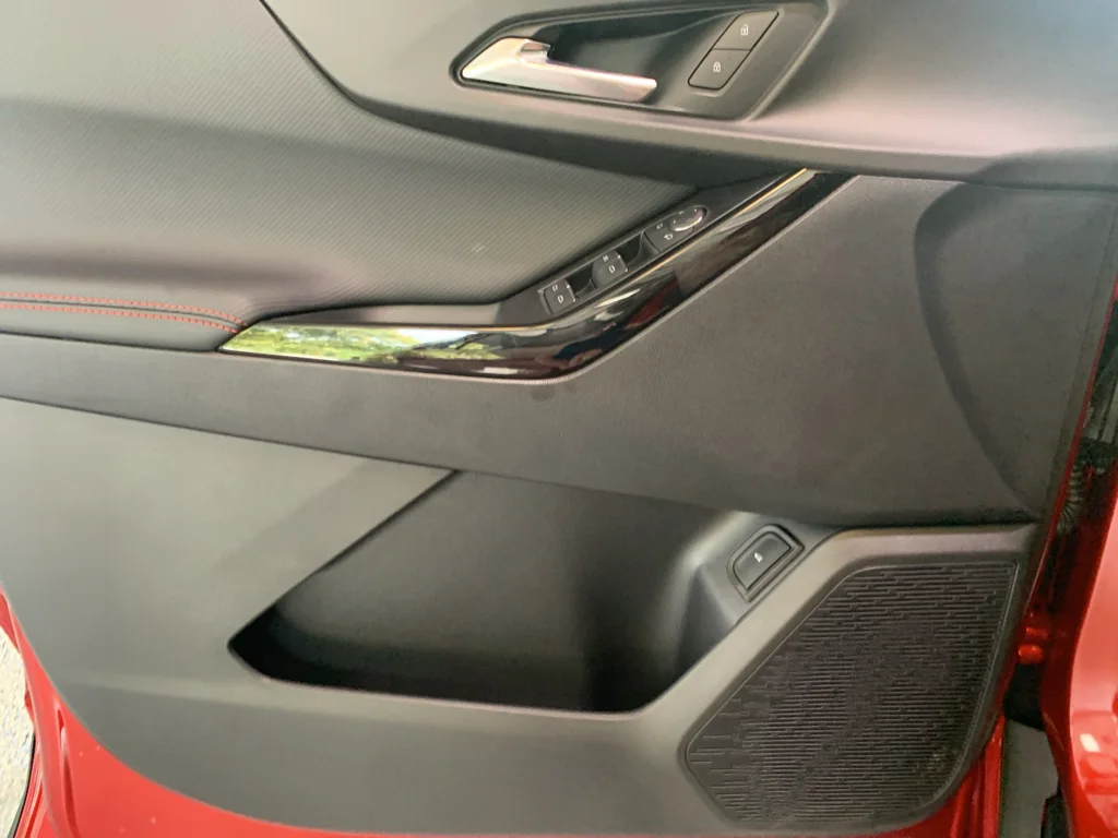 2027 Chevrolet Equinox RS - Photo 26