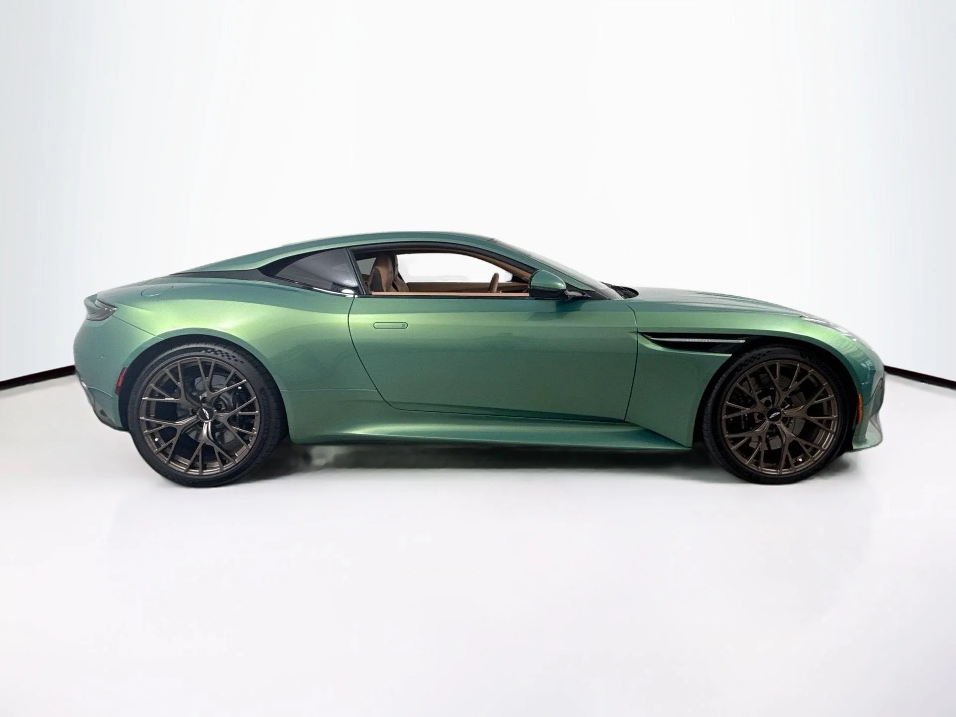 Used 2024 Q Iridescent Emerald Aston Martin  image 8