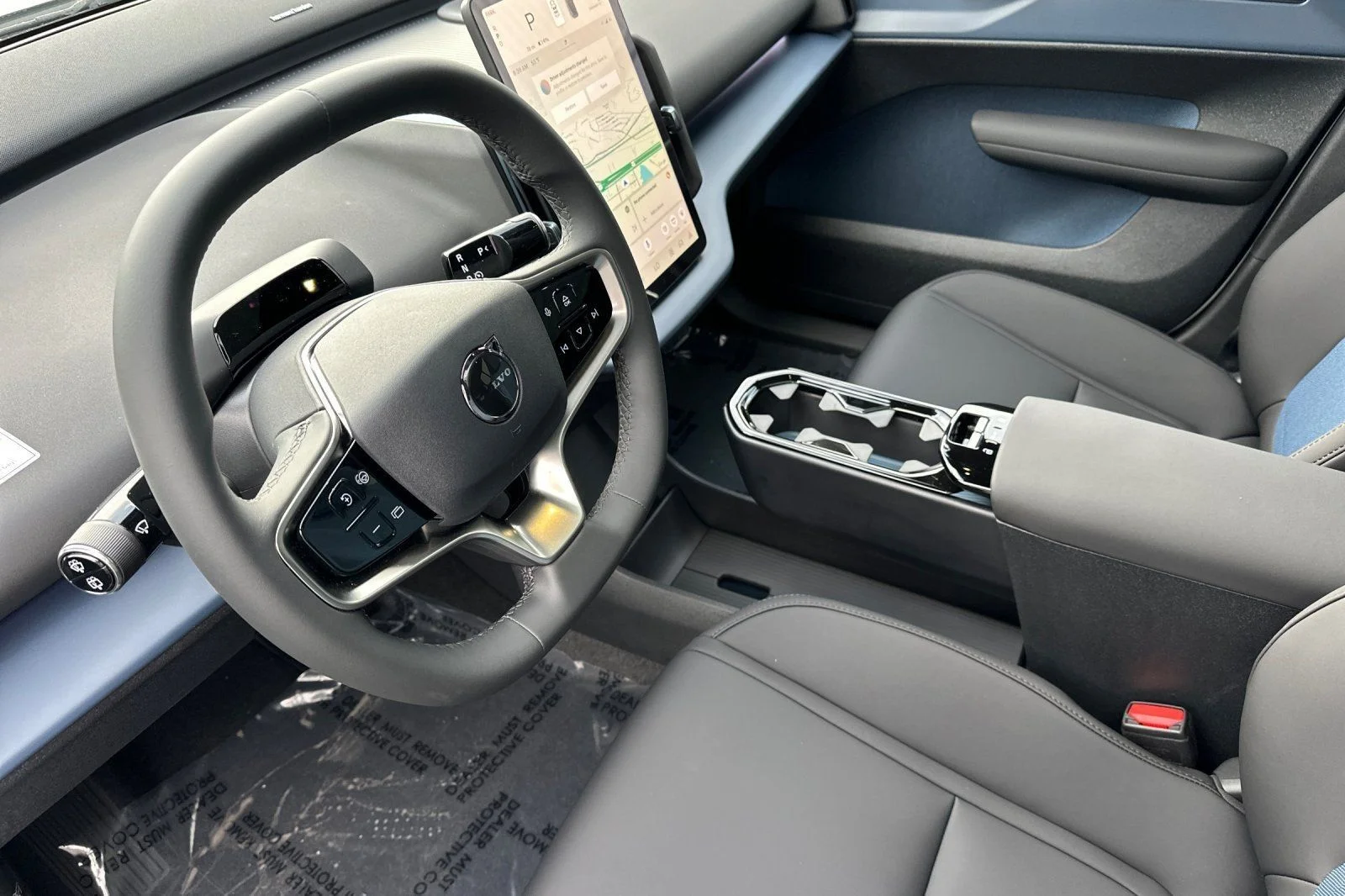 New 2026 White Volvo Twin Motor Performance Ultra image 15