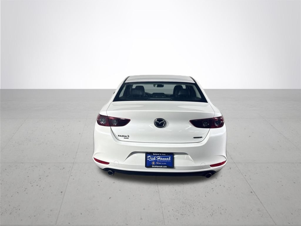 Used 2021 White Mazda Preferred image 7