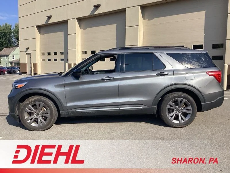 Used 2022 Gray Ford XLT image 4
