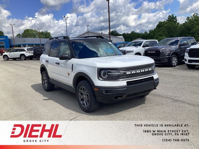 Used 2022 White Ford Badlands image 1