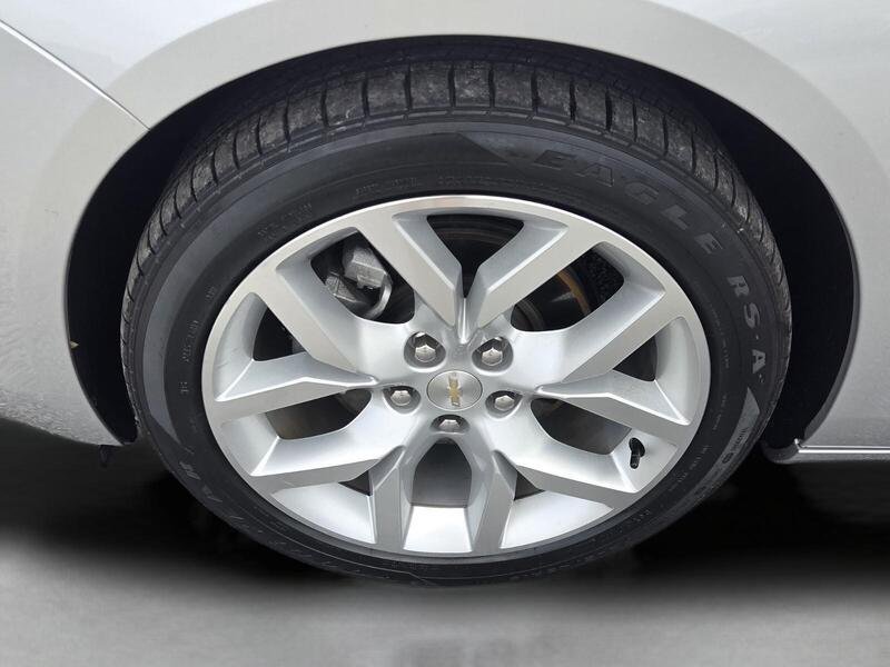 Used 2019 Silver Ice Metallic CHEVROLET 4dr Sdn Premier w/2LZ image 9