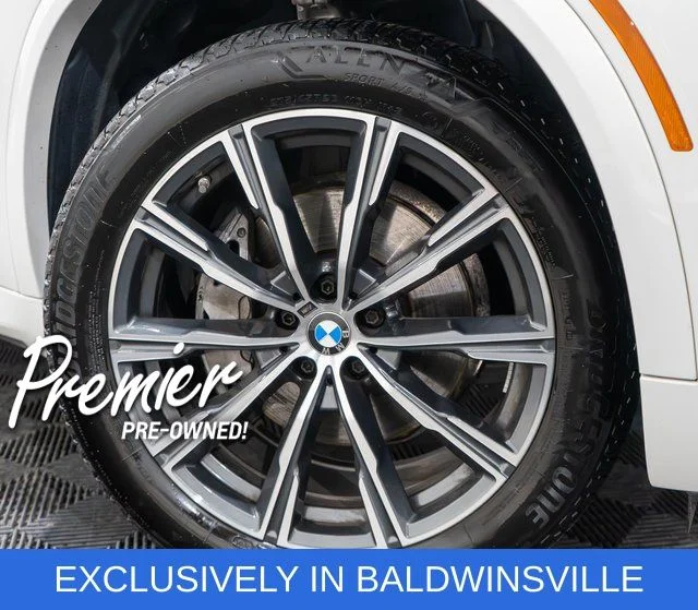 Used 2026 White BMW sDrive40i image 8