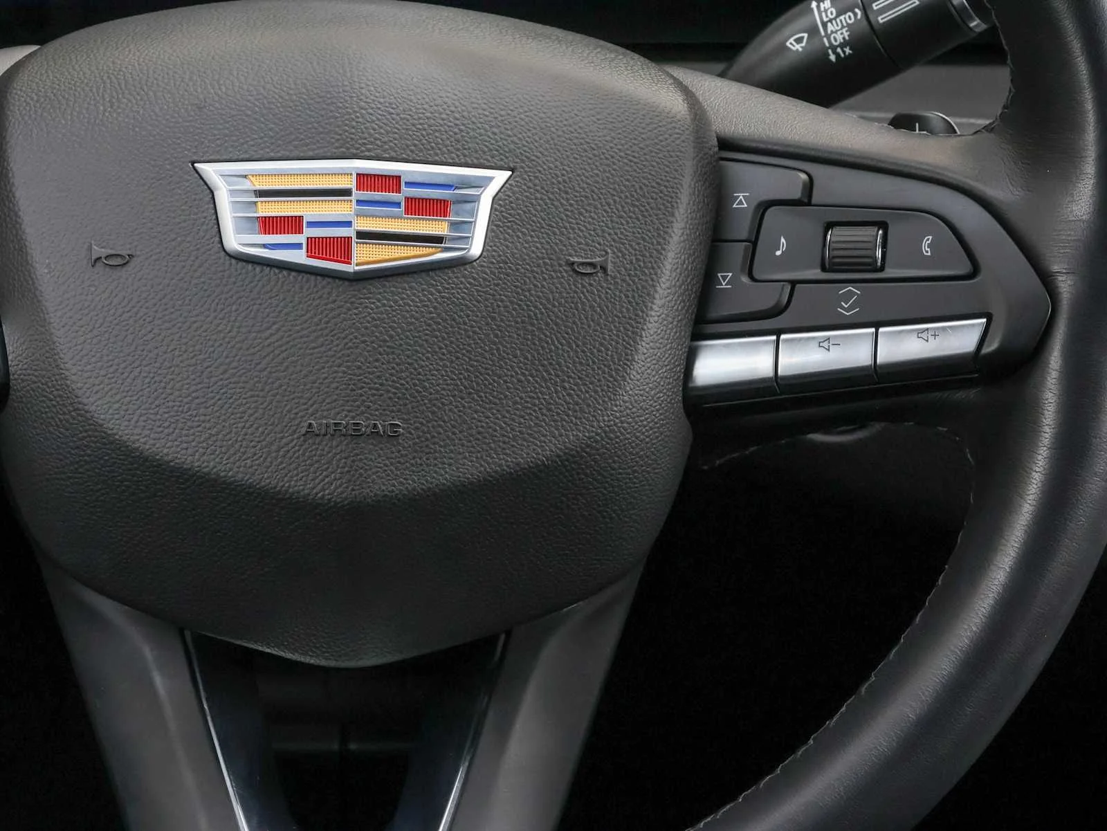 2024 Cadillac XT4 Premium Luxury - Photo 19