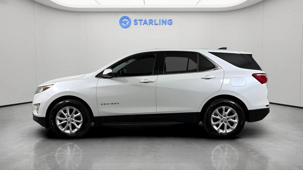 Used 2018 IRIDESCENT PEARL TRICOAT Chevrolet LT image 4