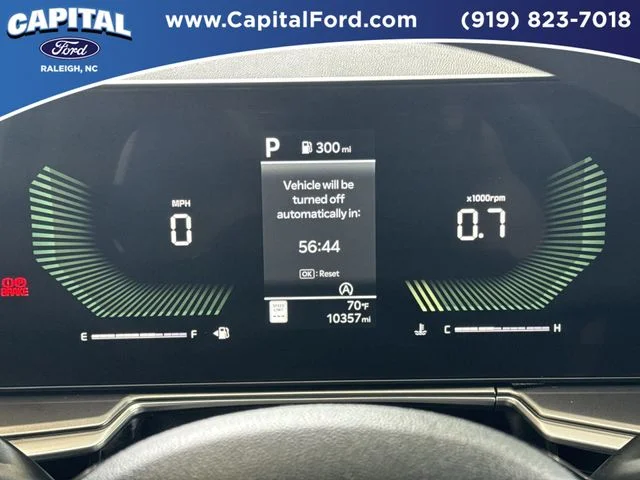 Used 2025 White Kia LX image 25