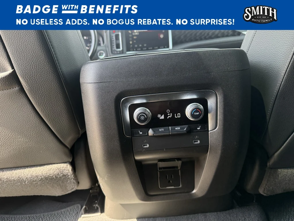 Used 2023 Onyx Black GMC Denali image 14