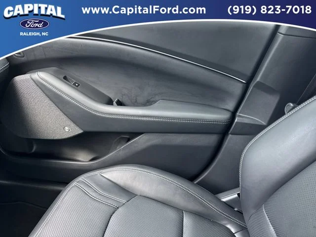 Used 2025 Black Ford Premium image 28