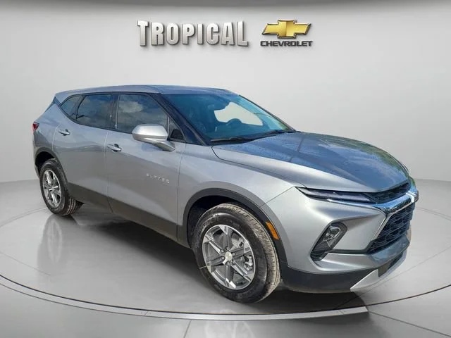 New 2026 Sterling Gray Metallic Chevrolet 2LT image 7