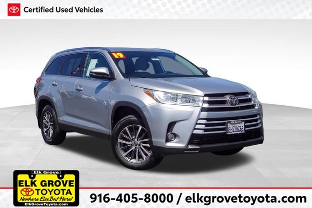 Certified Used 2019 Silver Toyota XLE image 1