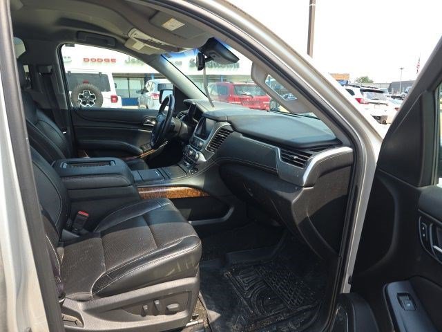 Used 2017 Silver Ice Metallic Chevrolet Premier image 13
