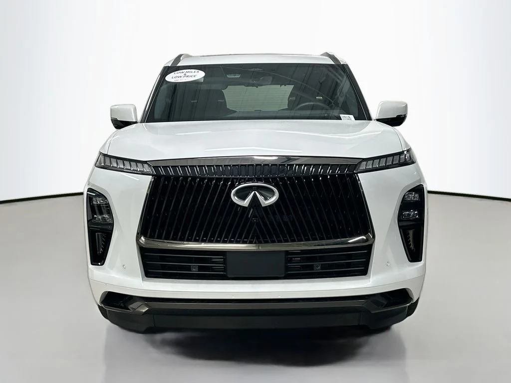 Certified Used 2026 White INFINITI AUTOGRAPH image 6