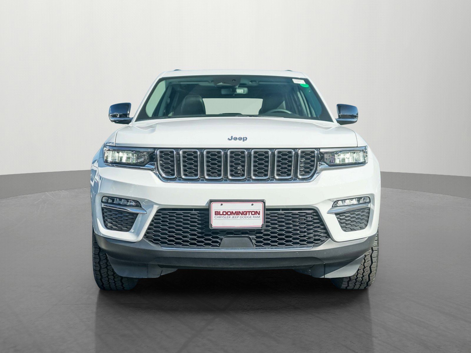 Used 2022 Jeep Grand Cherokee Limited with VIN 1C4RJHBG1N8501307 for sale in Minneapolis, Minnesota