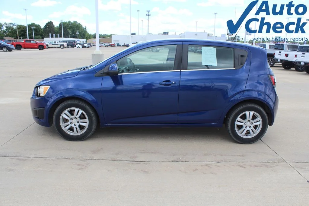 Used 2014 Blue Chevrolet LT image 6