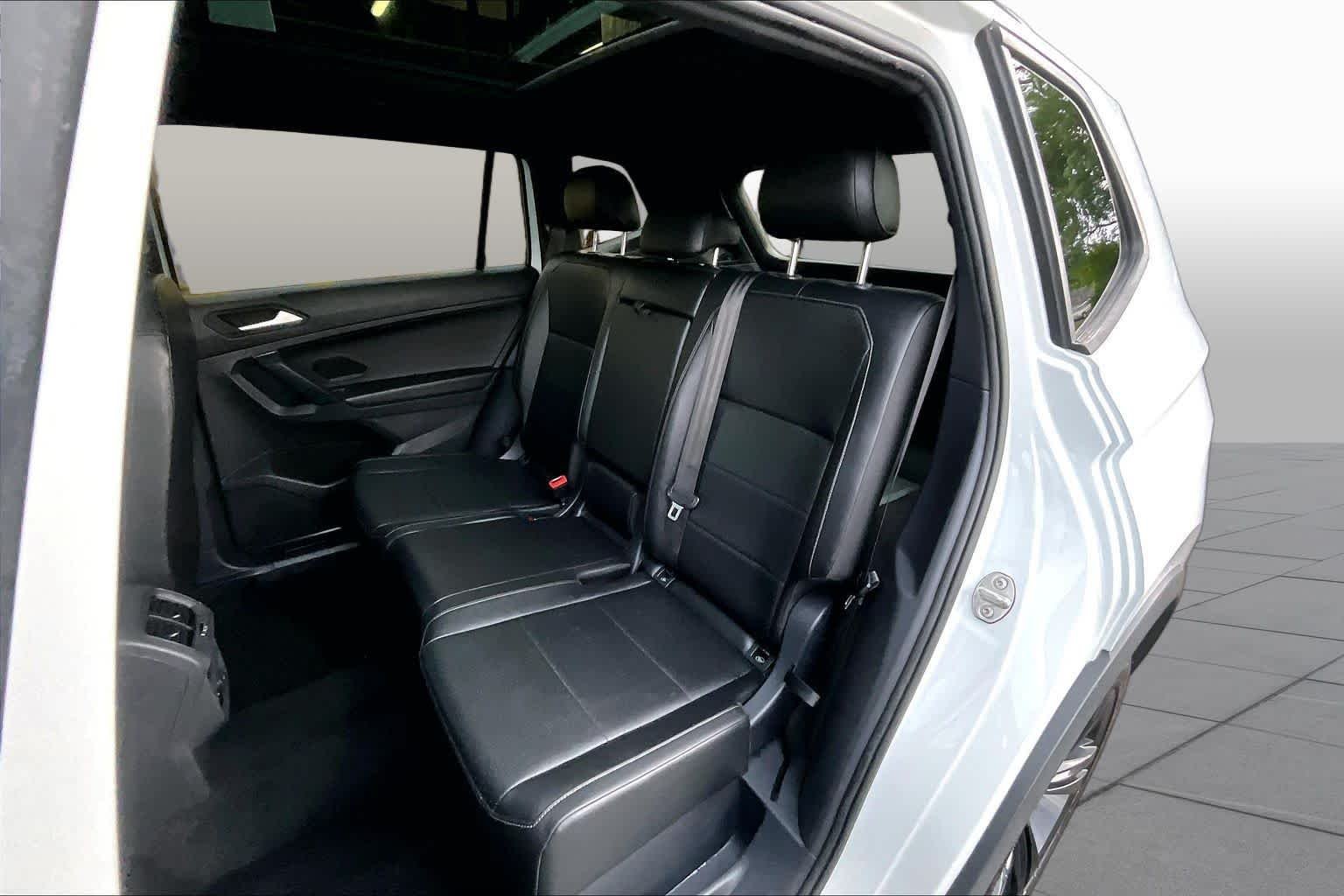Used 2019 Pure White Volkswagen SEL R-Line Black image 21