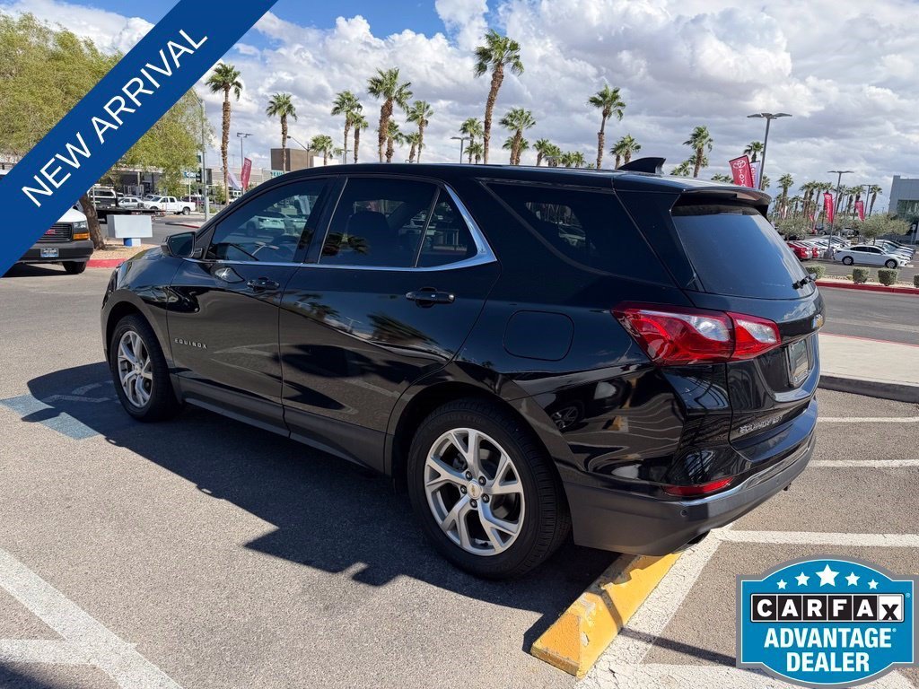 Used 2018 MOSAIC BLACK METALLIC Chevrolet LT image 4