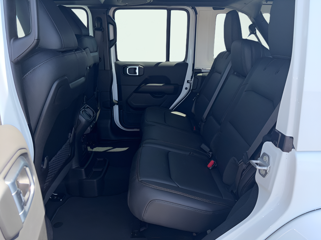 New 2026 Bright White Clear-Coat Exterior Paint Jeep Sahara image 13
