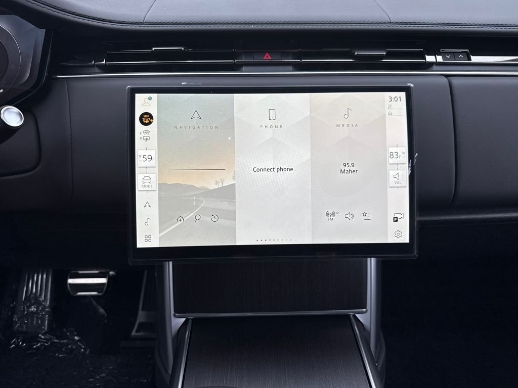 New 2025 Santorini Black Land Rover SE image 23