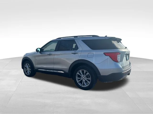 Used 2021 Silver Ford XLT image 5