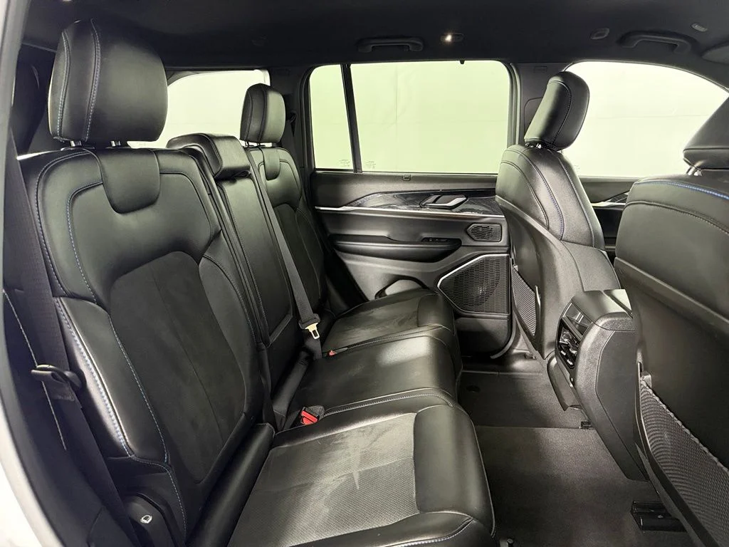 Used 2025 White Jeep Trailhawk 4xe image 22
