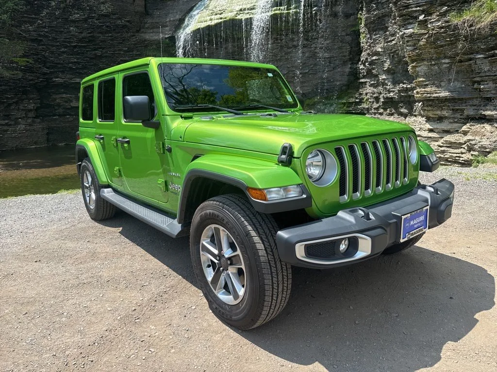 Used 2020 Green Jeep Unlimited Sahara image 1