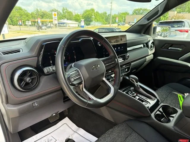 2023 Chevrolet Colorado Z71 - Photo 19