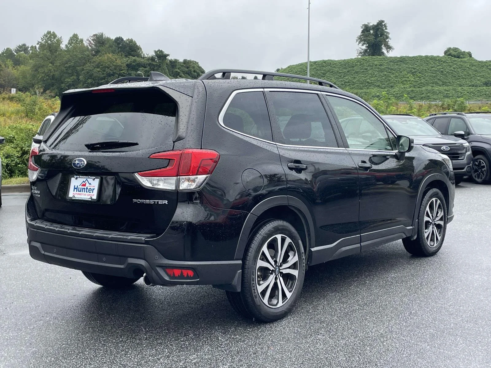 Used 2022 Crystal Black Silica Subaru Limited image 30