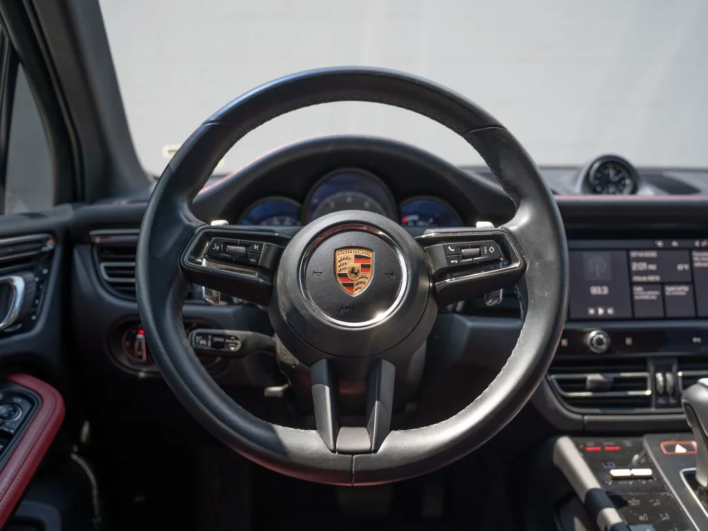 Used 2023  Porsche S image 23