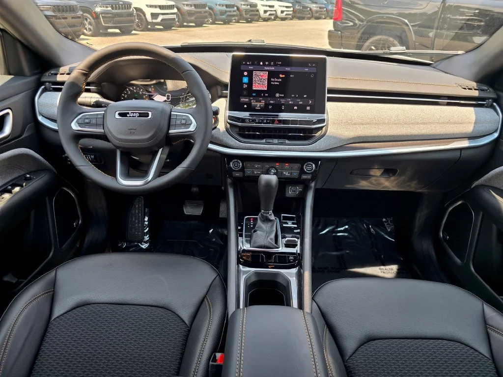 New 2026 White Jeep Latitude image 6
