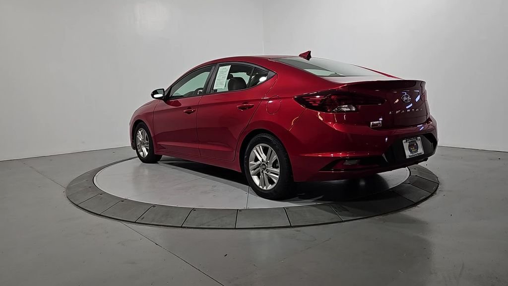 Used 2019 Red Hyundai Value Edition image 3