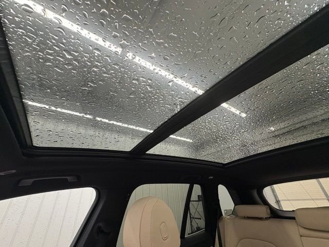 Used 2022 White BMW xDrive40i image 50