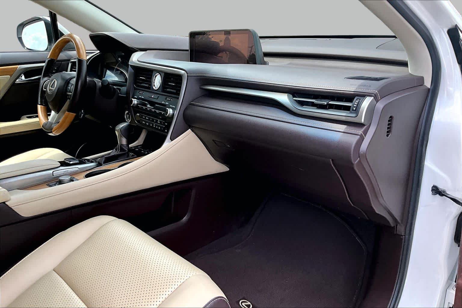 Used 2019 Eminent White Pearl Lexus Premium image 19