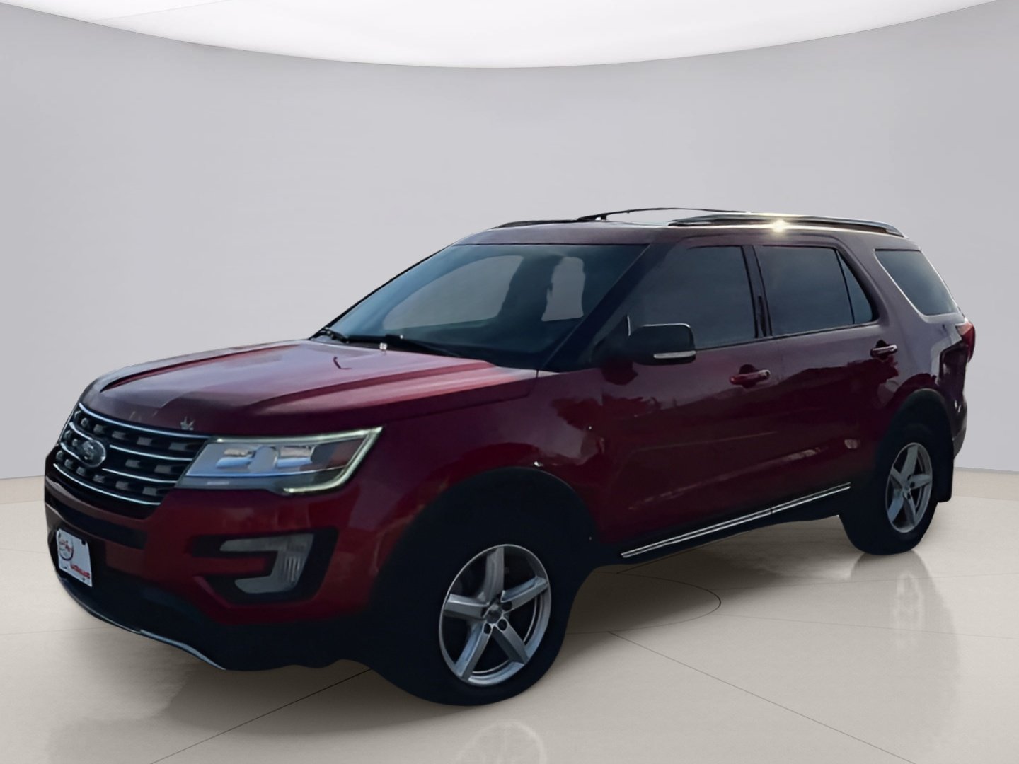 Used 2017 Red Ford XLT image 4