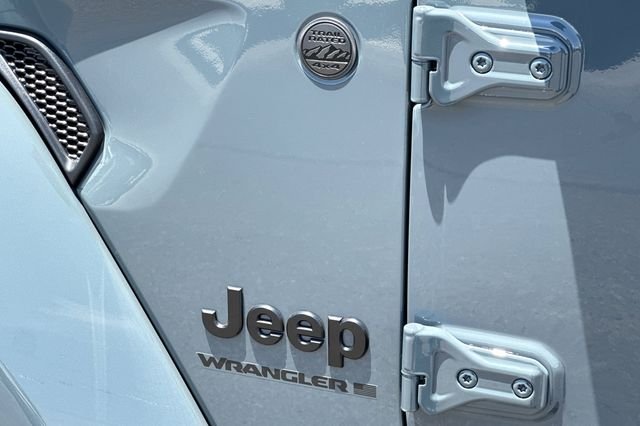 New 2026 Anvil Clear-Coat Exterior Paint Jeep Sahara image 25