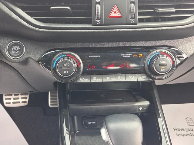 Used 2024 White Kia GT-Line image 20