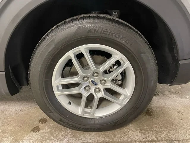 Used 2025  Ford Active image 10